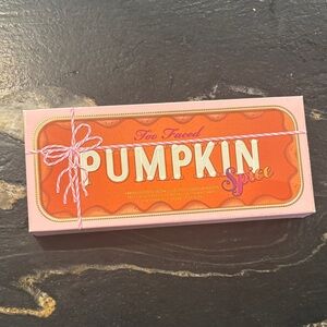 Too Faced Pumpkin Spice Palette in Pink and Orange